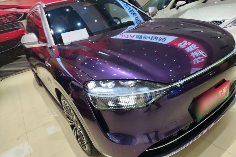 Used Hima AITO M9 2024 Range-Extended Max Edition 42 kWh 6-Seater Version Front Right 45 Deg