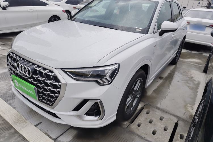 Used Audi Q3 2024 35 TFSI Ambition Dynamic Edition