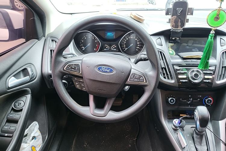 Used Ford Focus 2017 Hatchback 1.6L Automatic Comfort Plus SmartDrive Edition
