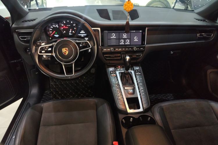 Used Porsche Macan 2018 Macan 2.0T Center Console