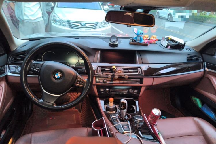 Used BMW 5 Series 2014 528Li Leading Model
