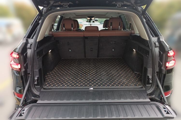 Used BMW X5 2021 Restyled xDrive40i Luxury Version M Sport Package Trunk