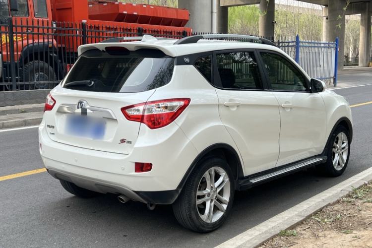 Used CHANGAN CS35 2014 1.6L Manual Luxury Navigation Model China IV Standard
