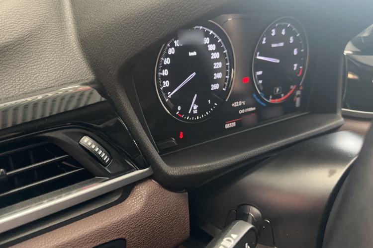 Used BMW X1 2020 sDrive25Li Leading Model Interior 4