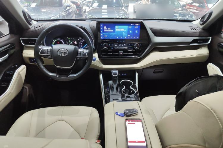 Used Toyota Highlander 2022 Dual-Engine 2.5L Four-Wheel Drive Prestige Version 7 Seats Center Console