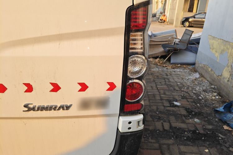 Used JAC Group Sunray 2022 2.0T Fuel-Efficient King PLUS Express Version Short Wheelbase 6-7 Seater – HFC4DB3-2E4 Right Rear Taillight