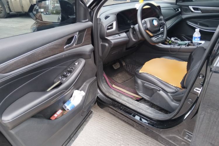 Used Landian E5 2023 1.5L DE-i 100KM Comfort Edition 7-Seater