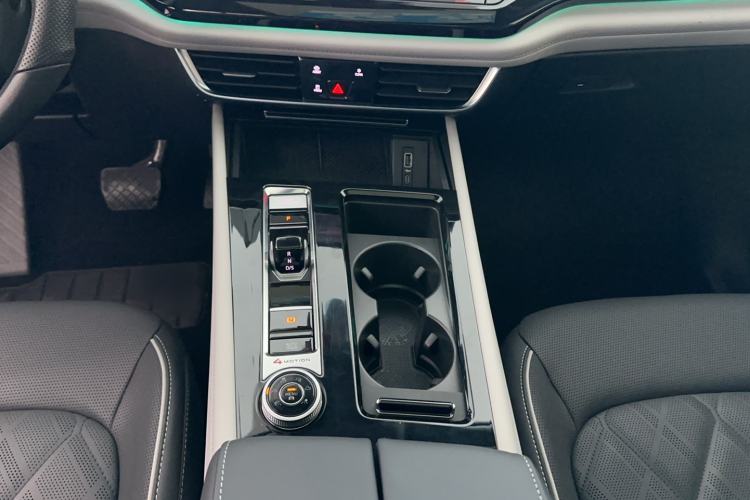 Used Volkswagen Teramont 2023 380TSI Four-Wheel Drive Prestige Flagship Edition Gear Lever