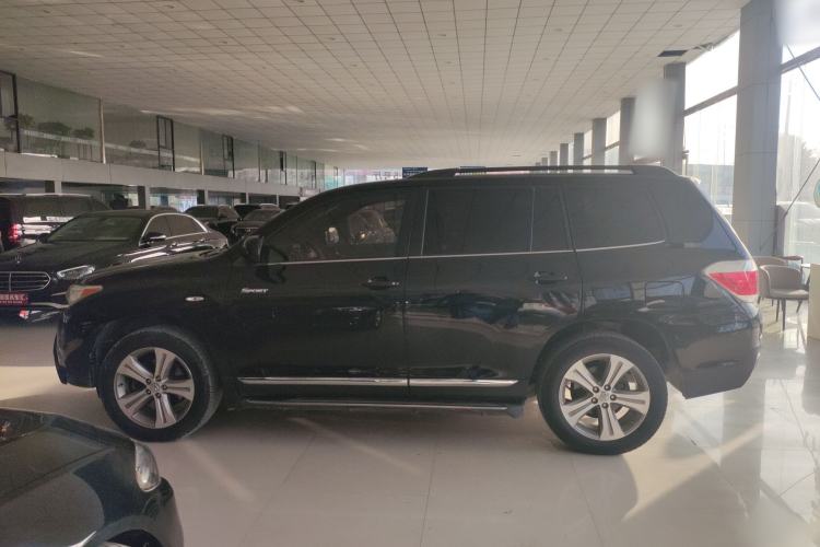 Used Toyota Highlander 2012 2.7L Two-Wheel Drive 7-Seater Luxury Edition
