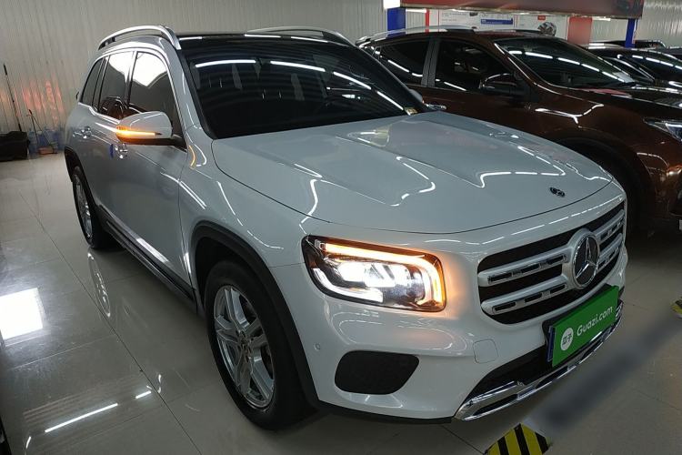 Used Mercedes-Benz GLB 2020 GLB 200 Dynamic Edition Front Right 45 Deg