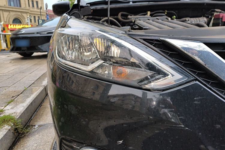 Used Nissan Sylphy 2019 Classic 1.6XL CVT Luxury Edition Right Front Headlight