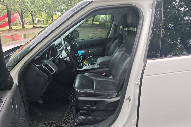 Used Land Rover Discovery 2019 3.0 SC V6 SE