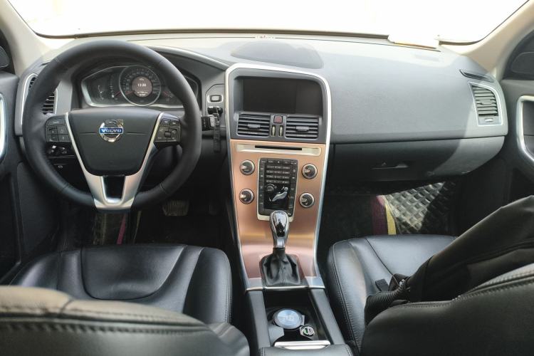 Used Volvo XC60 2017 T5 AWD Smart Upgrade Edition