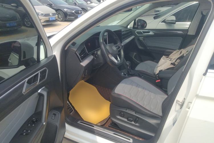Used Volkswagen Tiguan L 2023 330TSI Automatic Two-Wheel Drive R-Line Flagship Edition Driver Seat