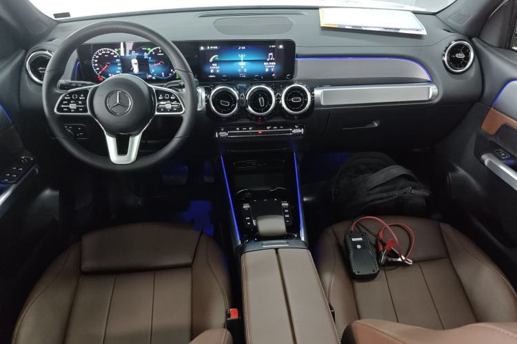 Used Mercedes-Benz GLB 2022 Second Facelift GLB 200 Dynamic Edition Center Console