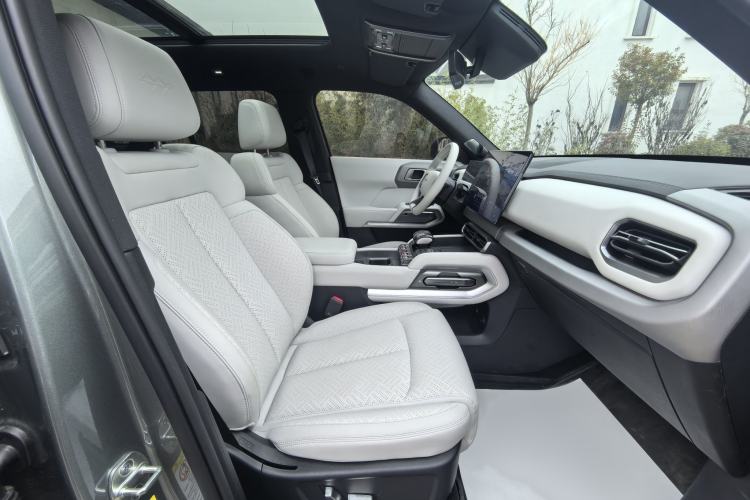 Used Formula Leopard Titanium 3 2025 Model 501KM Rear-Drive Ultra Version