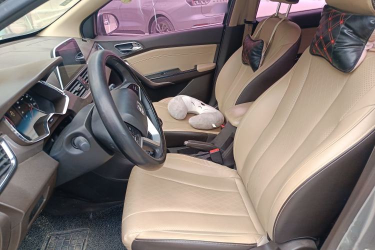 Used Baojun 310W 2017 1.5L Manual Fashion Model China V Left Front Seat