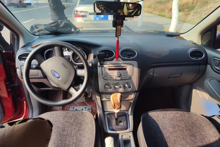 Used Ford Focus 2013 Hatchback Classic 1.8L Automatic Base Model
