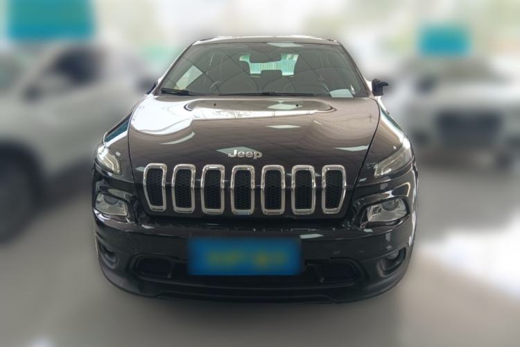 Used Jeep Cherokee 2016 2.0L Superior Edition
