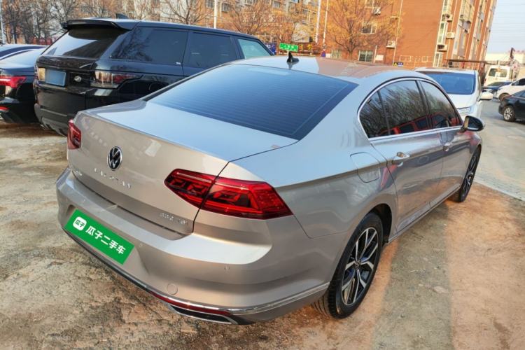 Used Volkswagen Magotan 2020 330TSI DSG Leading Model Rear Right 45 Deg