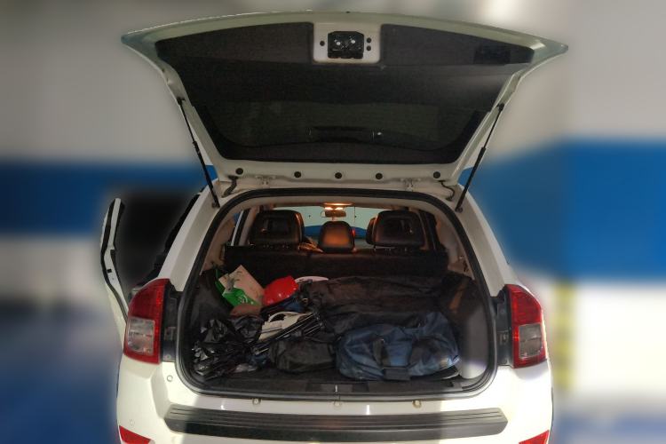 Used Jeep Compass 2013 2.4L four-wheel-drive sport version