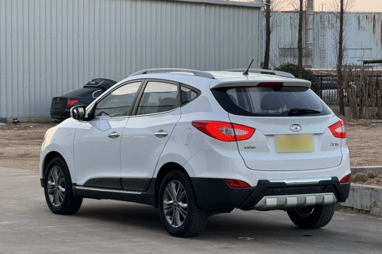 Used Hyundai ix35 2013 2.0L Automatic Two-Wheel Drive Smart GLS China IV Standard