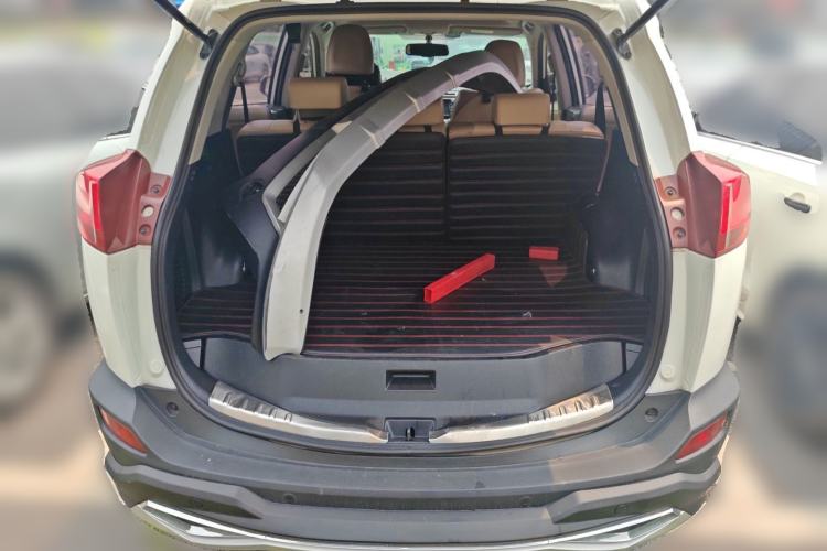 Used Toyota RAV4 2013 2.5L Automatic 4x4 Elite Edition Trunk