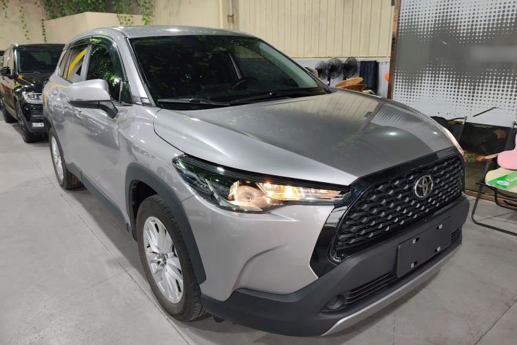 Used Toyota Corolla Cross 2023 2.0L Pioneer Edition Front Right 45 Deg