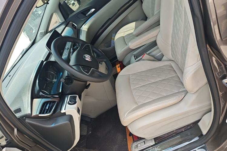 Used Buick GL8 2023 Land Executive Class Smart Enjoyment Model
