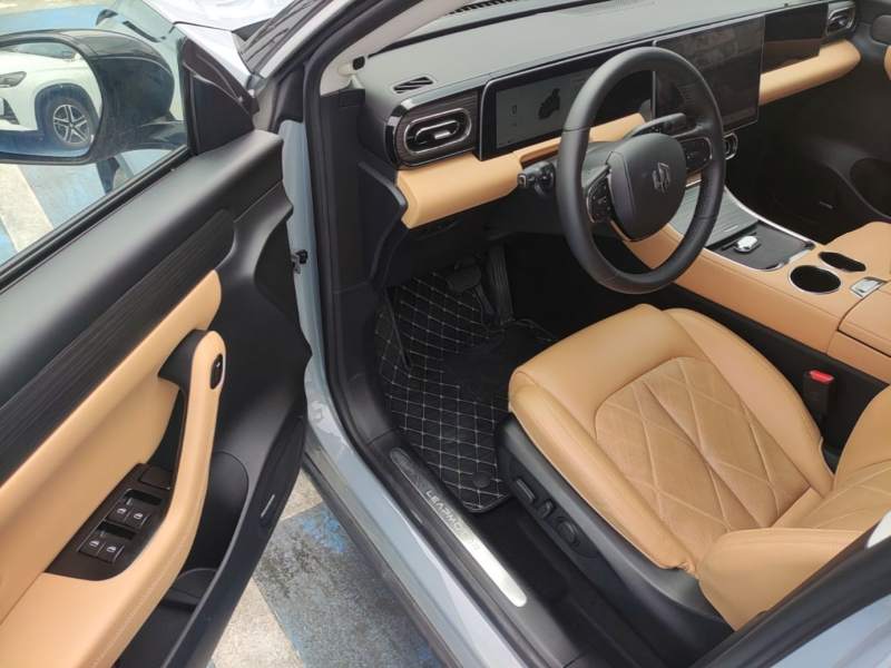 Used Leapmotor C11 2024 All-Electric 580 Luxury Edition — 15