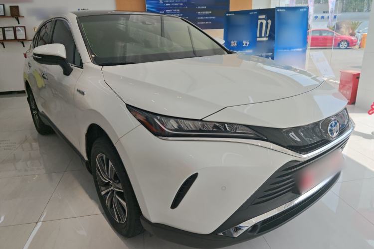 Used Toyota Harrier 2023 Dual-Engine 2.5L CVT Two-Wheel Drive Luxury Edition Front Right 45 Deg