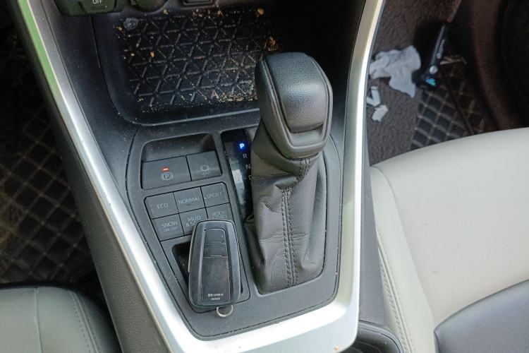 Used Toyota Wildlander 2021 2.0L CVT 4x4 Luxury Edition