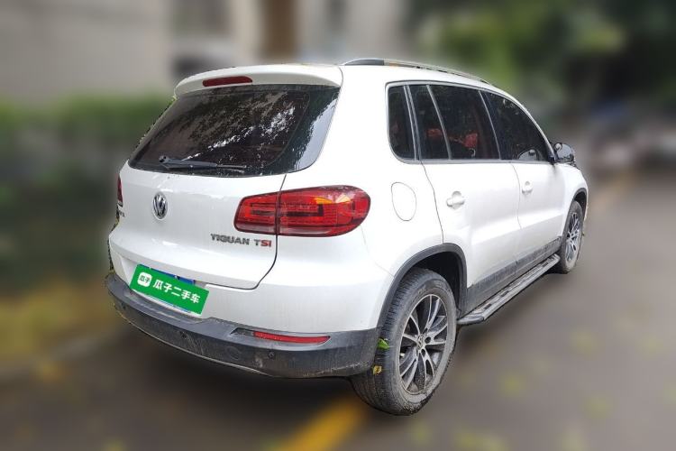 Used Volkswagen Tiguan 2015 1.8TSI Automatic Two-Wheel Drive Luxury Model Rear Right 45 Deg