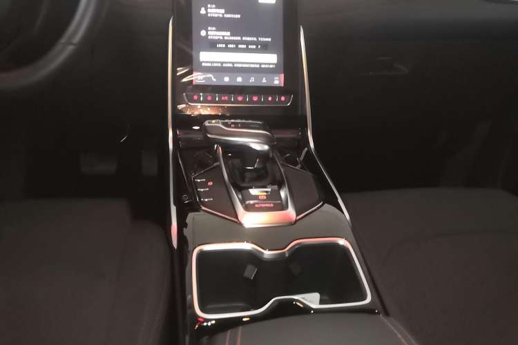 Used SAIC MAXUS D60 2022 1.5T Automatic Smart Enjoyment Version 5 Seats
