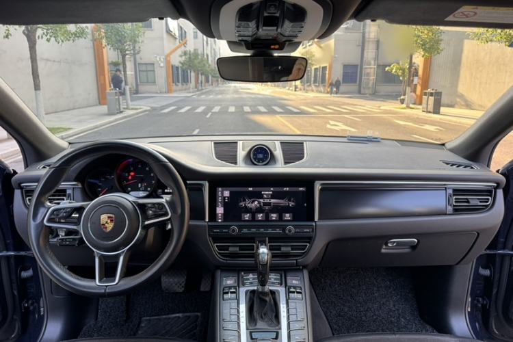 Used Porsche Macan 2021 Macan 2.0T
