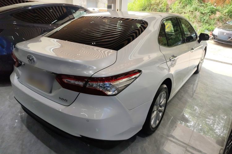 Used Toyota Camry 2018 2.0G Luxury Edition
