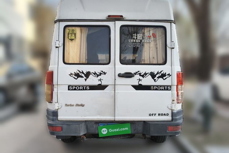 Used Iveco Daily 2014 2.5T-A35 NJ6484ACM47Z4