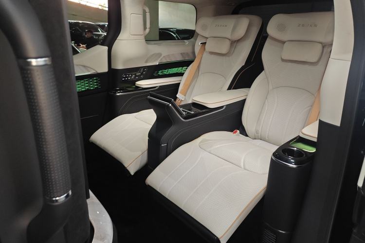 Used Zeekr 009 2024 GAC Trumpchi