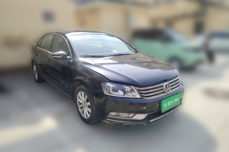 Used Volkswagen Passat 2015 1.8TSI DSG Prestige Edition Front Right 45 Deg