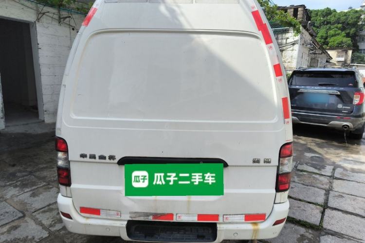 Used Jinbei Hiace 2016 2.0L Express Series Standard Version V19