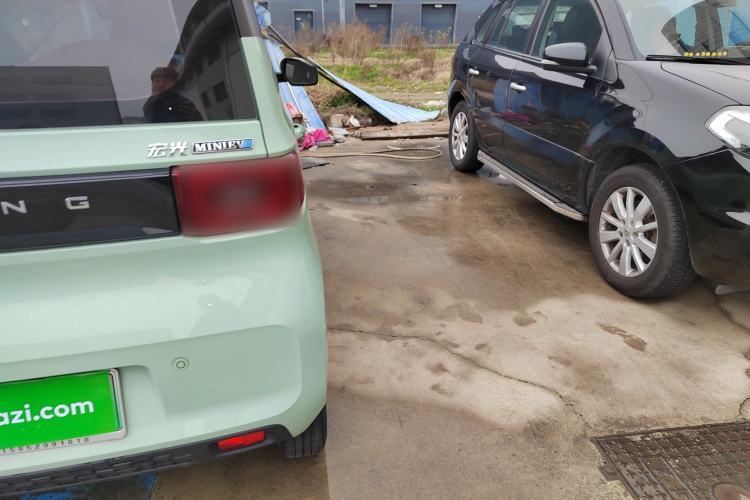 Used Wuling Hongguang MINIEV 2022 Macaron Premium Model – Lithium Iron Phosphate Right Rear Taillight