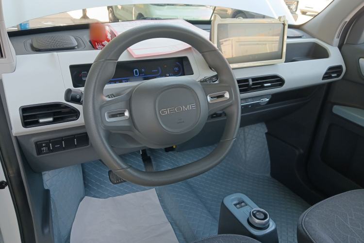 Used Geely Galaxy Panda 2024 Panda Mini 200km Endurance Bear