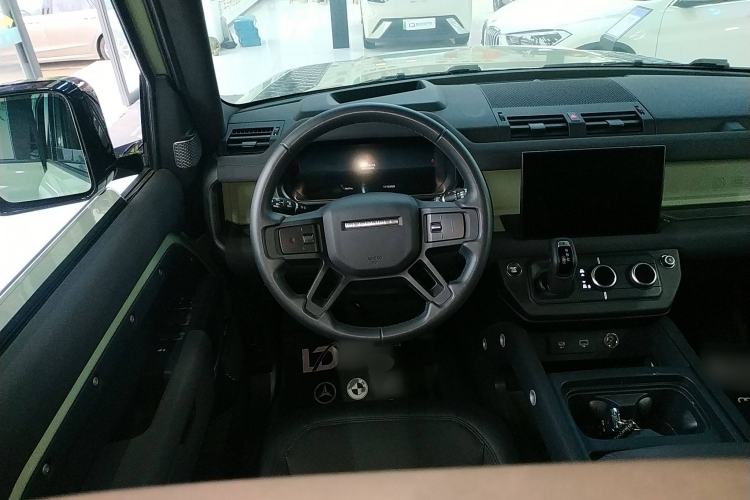 Used Land Rover Defender 2023 110 3.0T P400 75th Anniversary Legend Edition
