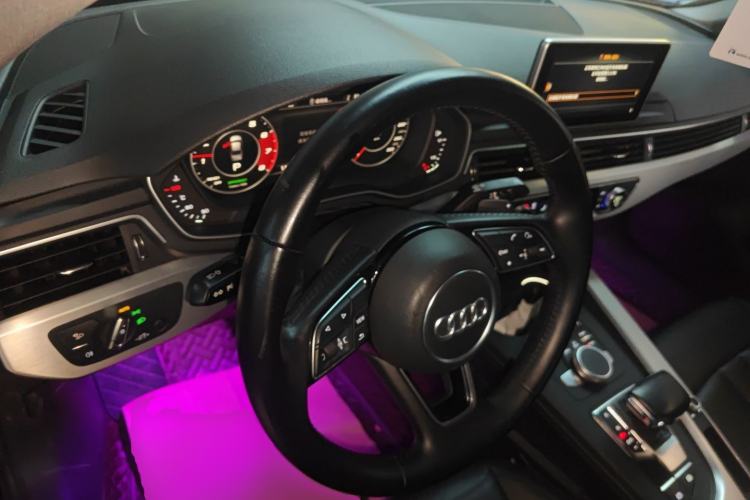 Used Audi A4L 2019 40 TFSI Fashion Edition China VI Emission Standard