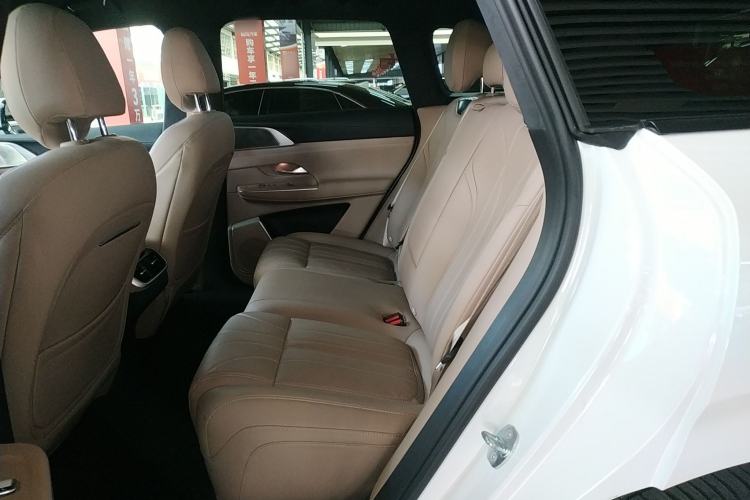 Used XPeng G9 2025 625 Long-Range Max Interior 4