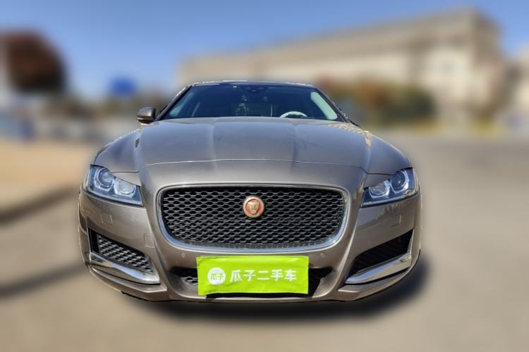 Used Jaguar XF 2016 XF 2.0T Two-Wheel-Drive Luxury Edition
