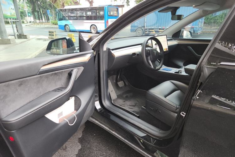 Used Tesla Model Y 2021 Standard Range Rear-Wheel Drive Version Driver Seat