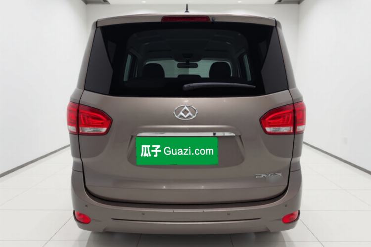 Used SAIC MAXUS G10 2014 2.0T Automatic Elite Edition Exterior 4