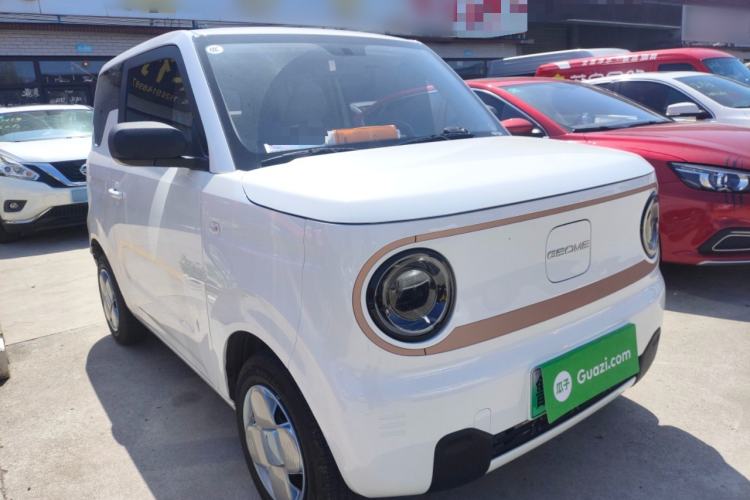 Used Geely Galaxy Panda 2024 Panda Mini 200km Endurance Bear Front Right 45 Deg