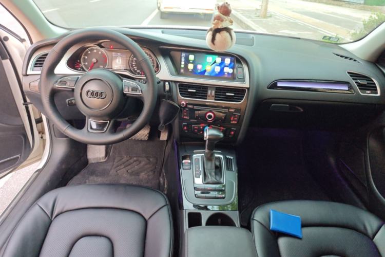 Used Audi A4L 2013 35 TFSI Automatic Standard Model Center Console